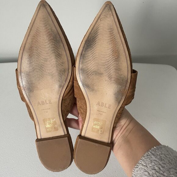 ABLE Women's Krista Slide Flats Washed Leopard Print Suede Tan Brown Size 7 - Picture 9 of 9